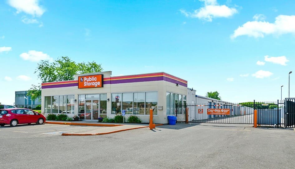 Public Storage Woodstock - Dundas St - Front entrance