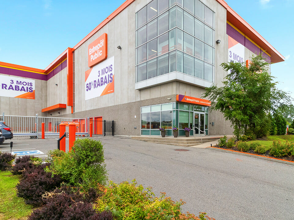 Public Storage Dorval - Montée St-Rémi - Front entrance