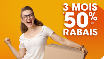 femme tenant une boîte tout en applaudissant. Le texte de l’image indique 3 mois à 50 % de rabais